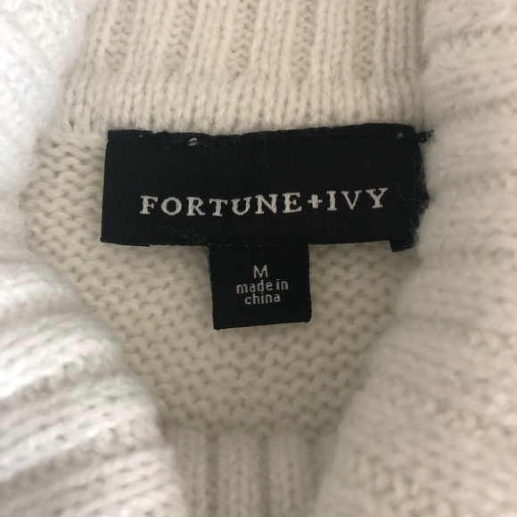 Fortune Ivy sweater bold lines across, tan and white - Picture 3 of 6